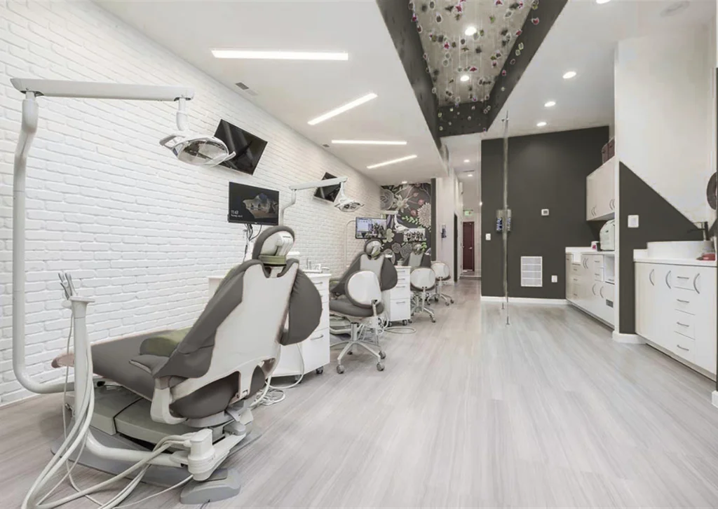 dental clinic interior design Dubai