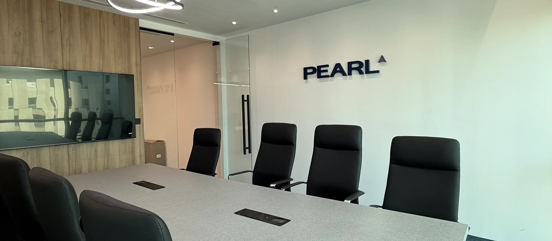 Pearl Lounge